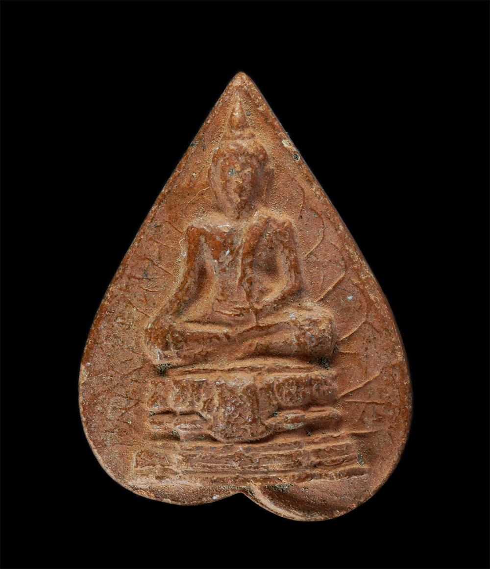 31Jul24 (202)p.jpg - พระพุทธโคดม รุ่น1 ปี2505 พิมพ์ใบโพธิ์ หลวงพ่อขอม อนิโชภิกขุ วัดไผ่โรงวัว อ.สองพี่น้อง จ.สุพรรณบุรี หลวงพ่อกวย หลวงพ่อมุ้ย ร่วมปลุกเสก เนื้อดินเผา พระเ [..] | https://kamulet.in.th